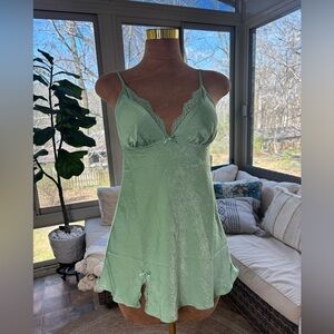 Flora Nikrooz Green Lace-Trim Chemise | NWT